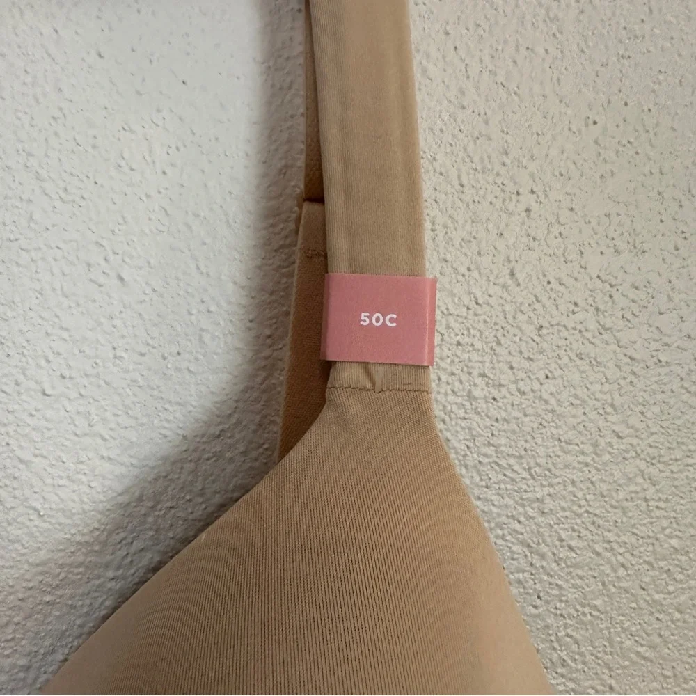 Cacique Lightly Lined Full Coverage Nude Bra Under Wired Women’s Sz‎ 50C